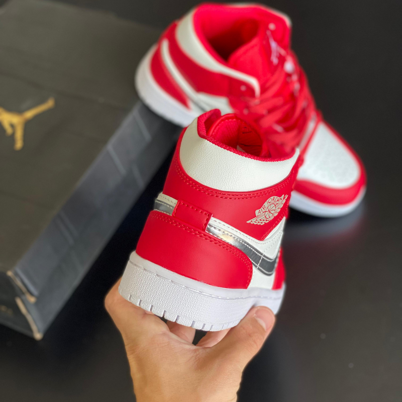 Jordan 1 Mid Rouge