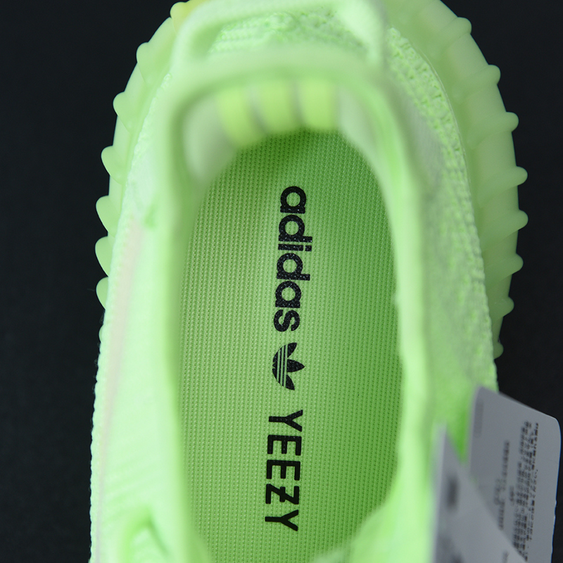 YEZZY BOOST 350 - GLOW IN DARK