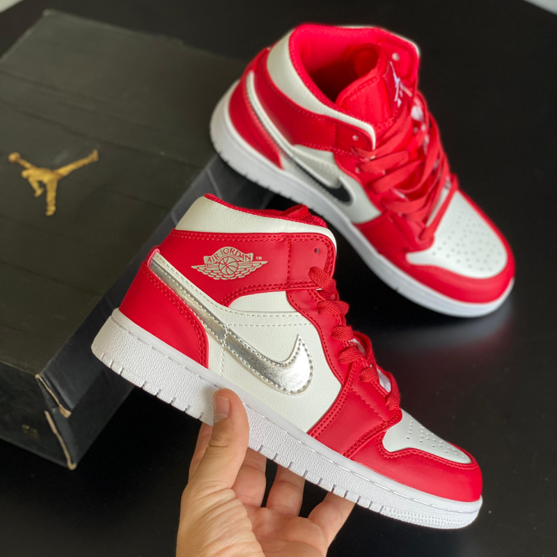 Jordan 1 Mid Rouge