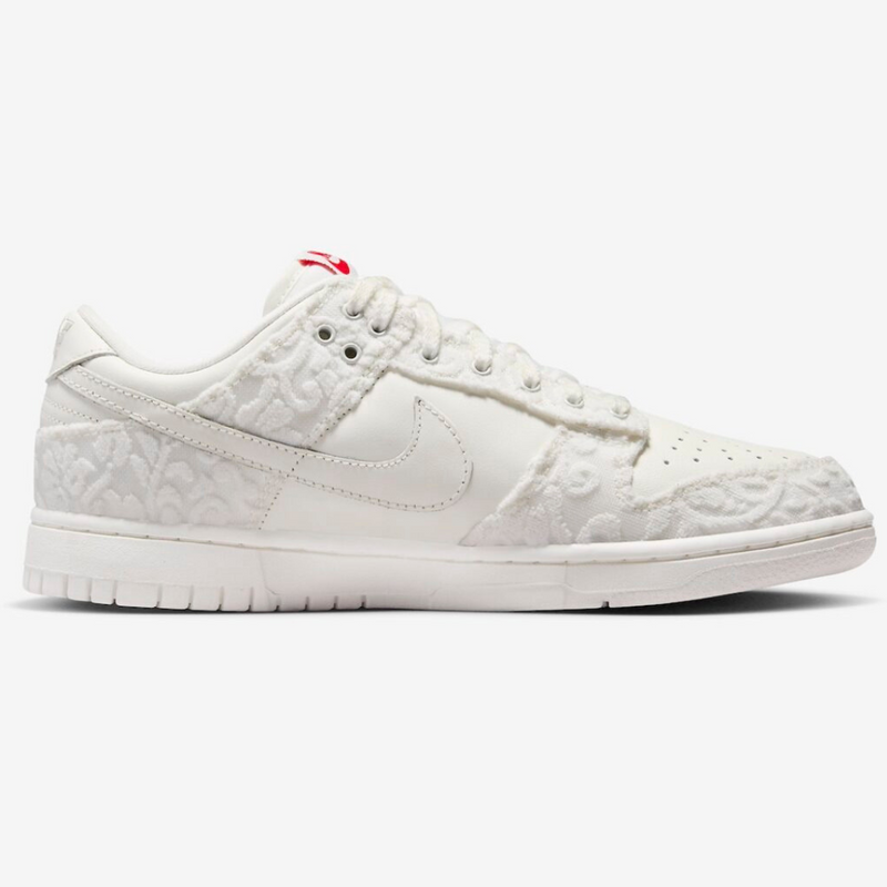 NIKE DUNK LOW GIVE HER FLOWERS