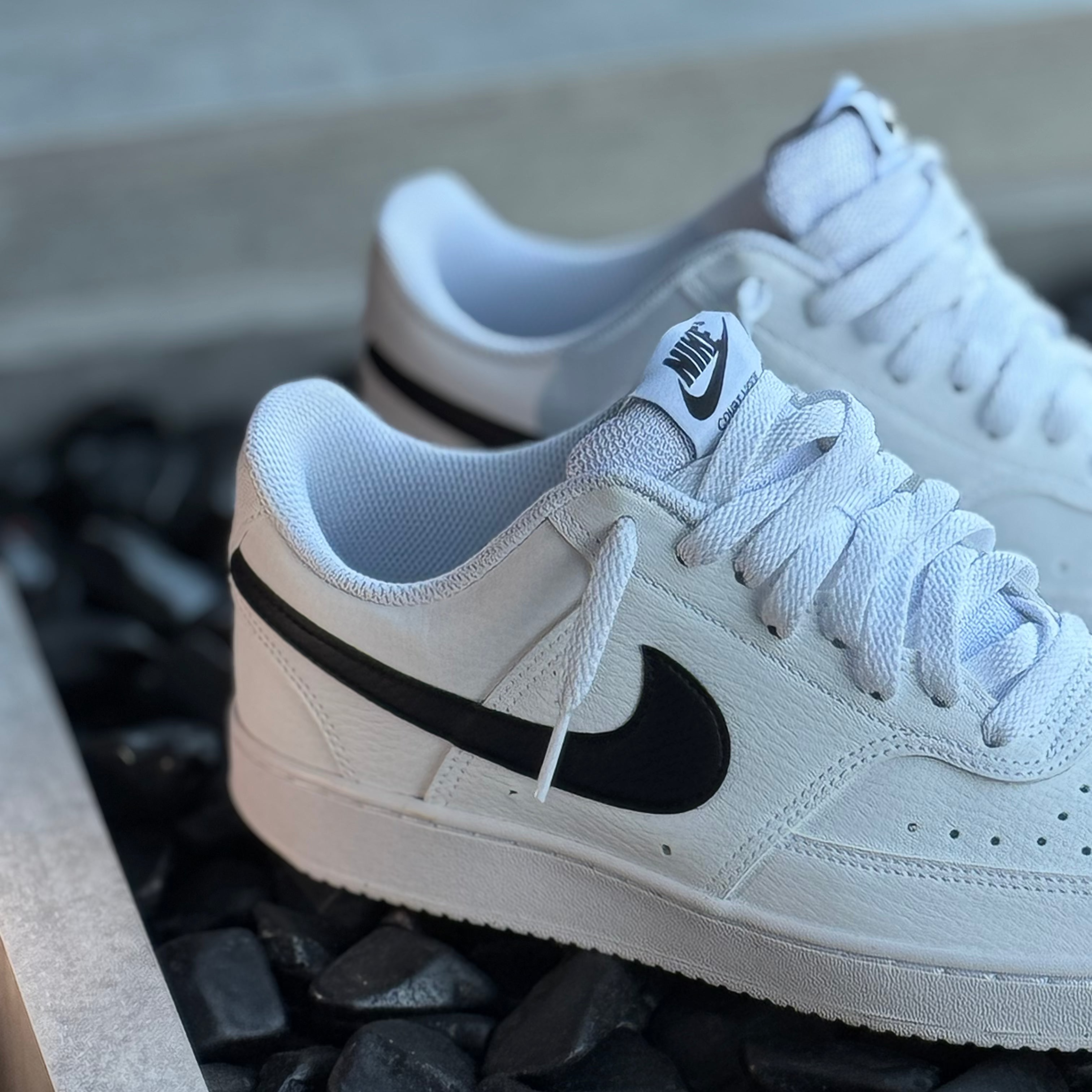 Nike Court Vision Low - Branco/Preto