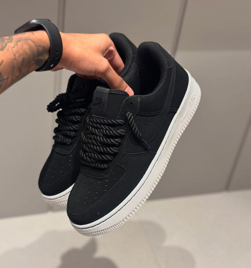 AIR FORCE BLACK FAT LACE