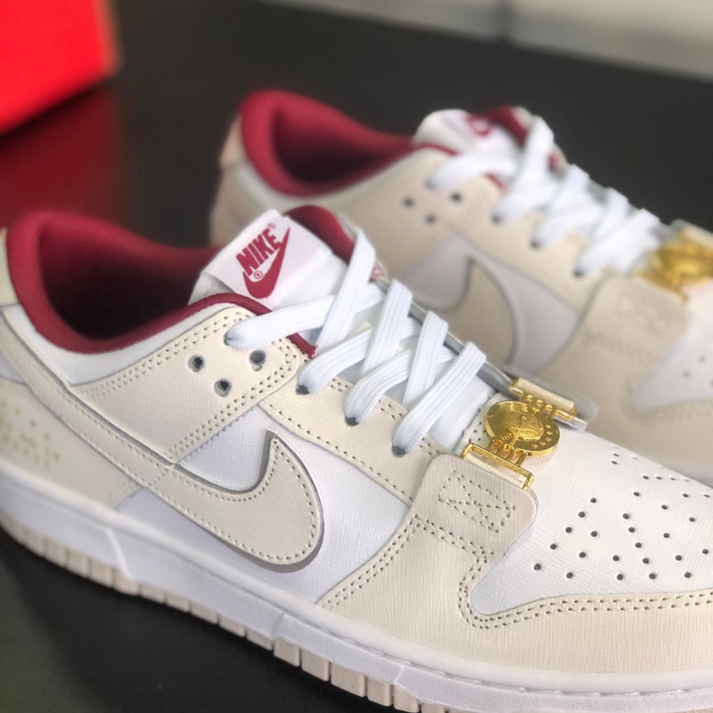 Nike Dunk low - SISTERHOOD WHITE