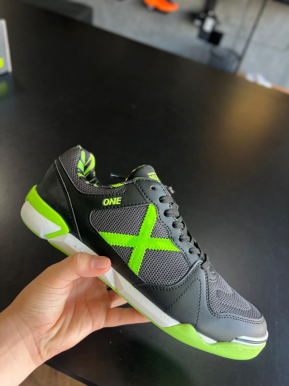 MUNICH ONE VERDE-PRETO