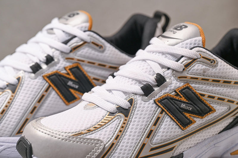 New Balance 1906r metalic gold