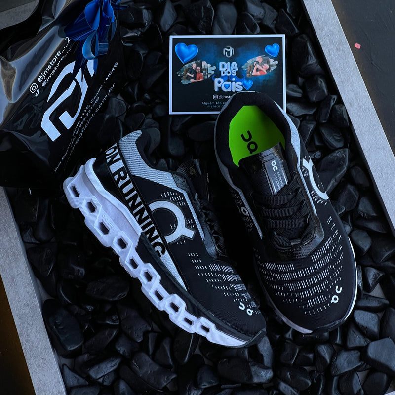 On Running - Preto/Branco