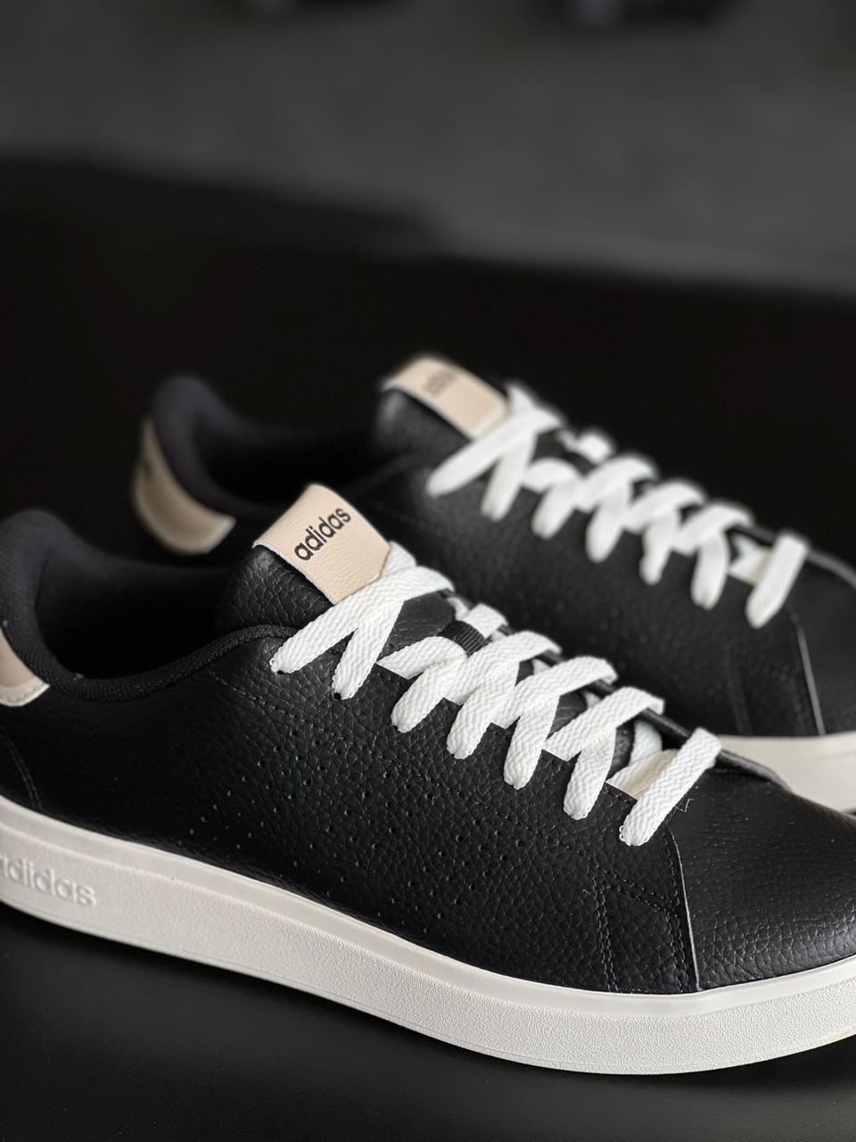 Adidas Grand Court Base - Preto/Branco