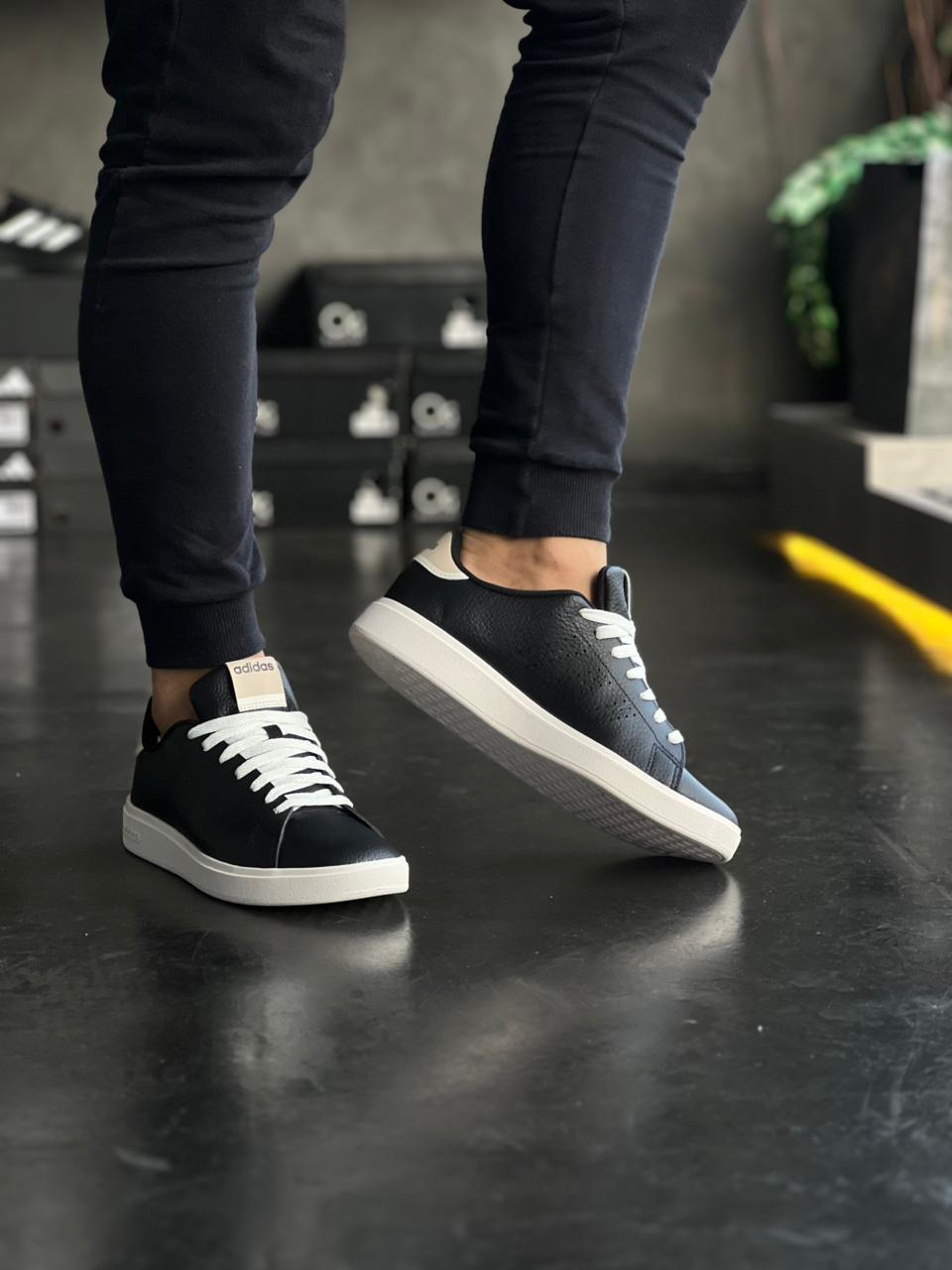 Adidas Grand Court Base - Preto/Branco