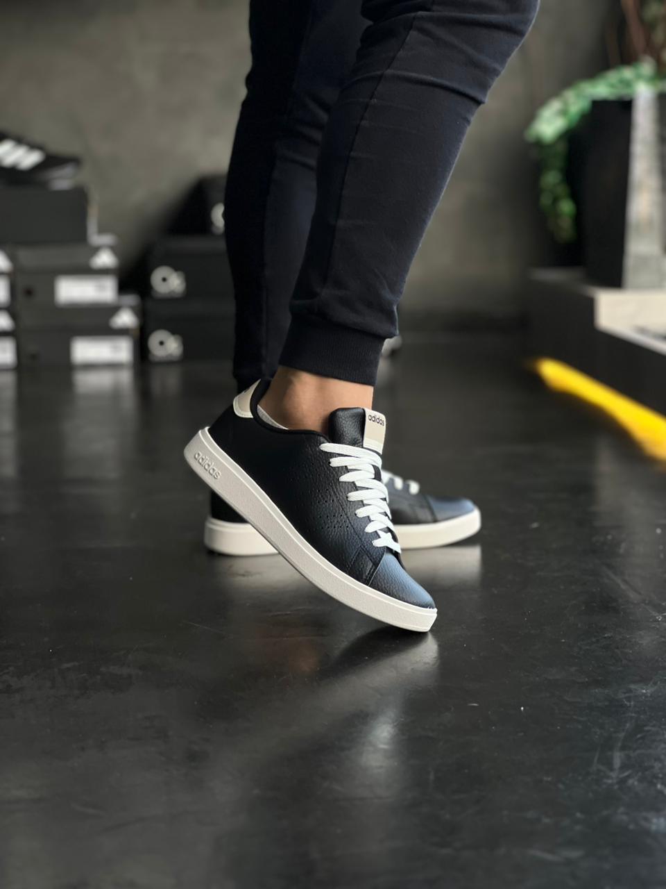 Adidas Grand Court Base - Preto/Branco