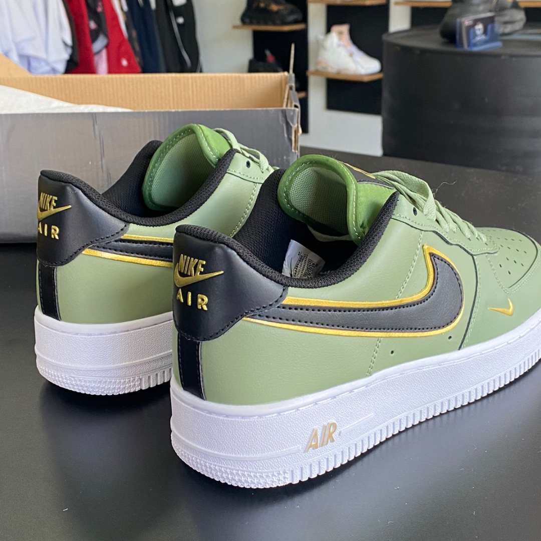 Nike air force 1 essential deals low green