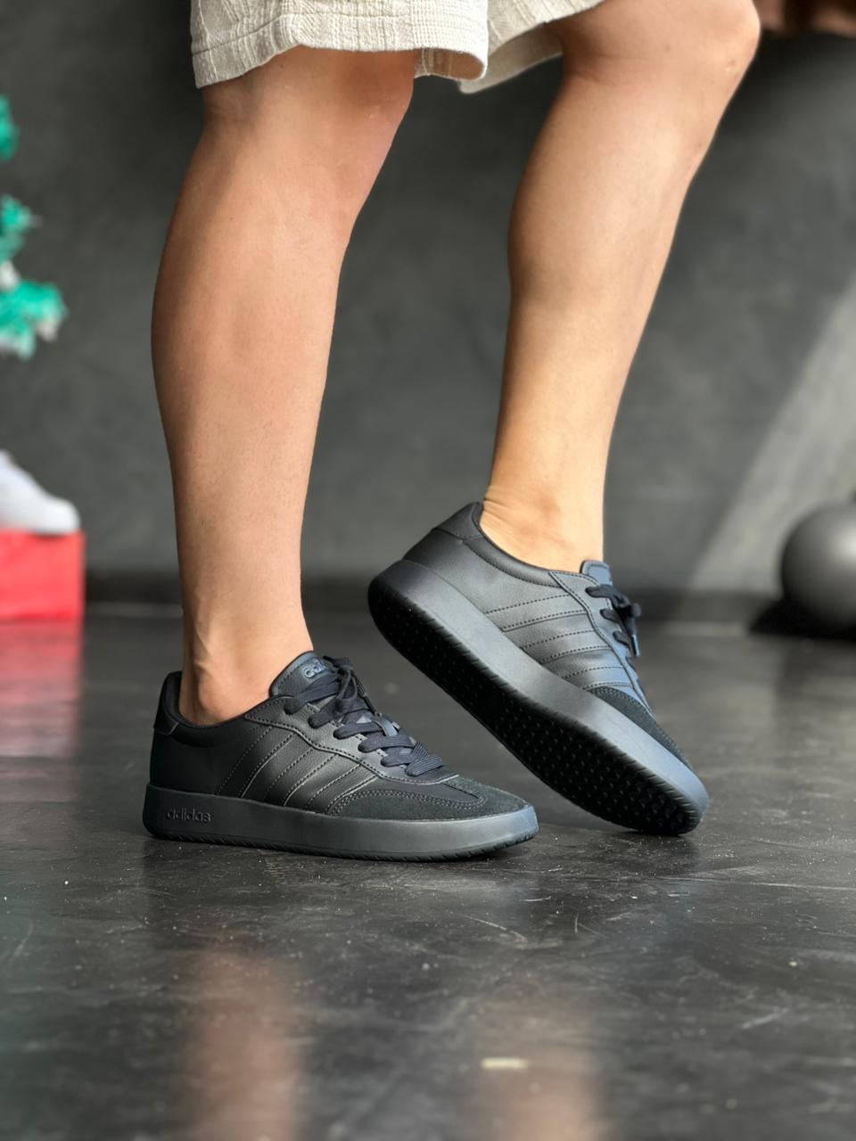 Adidas Barreda - Preto/Preto