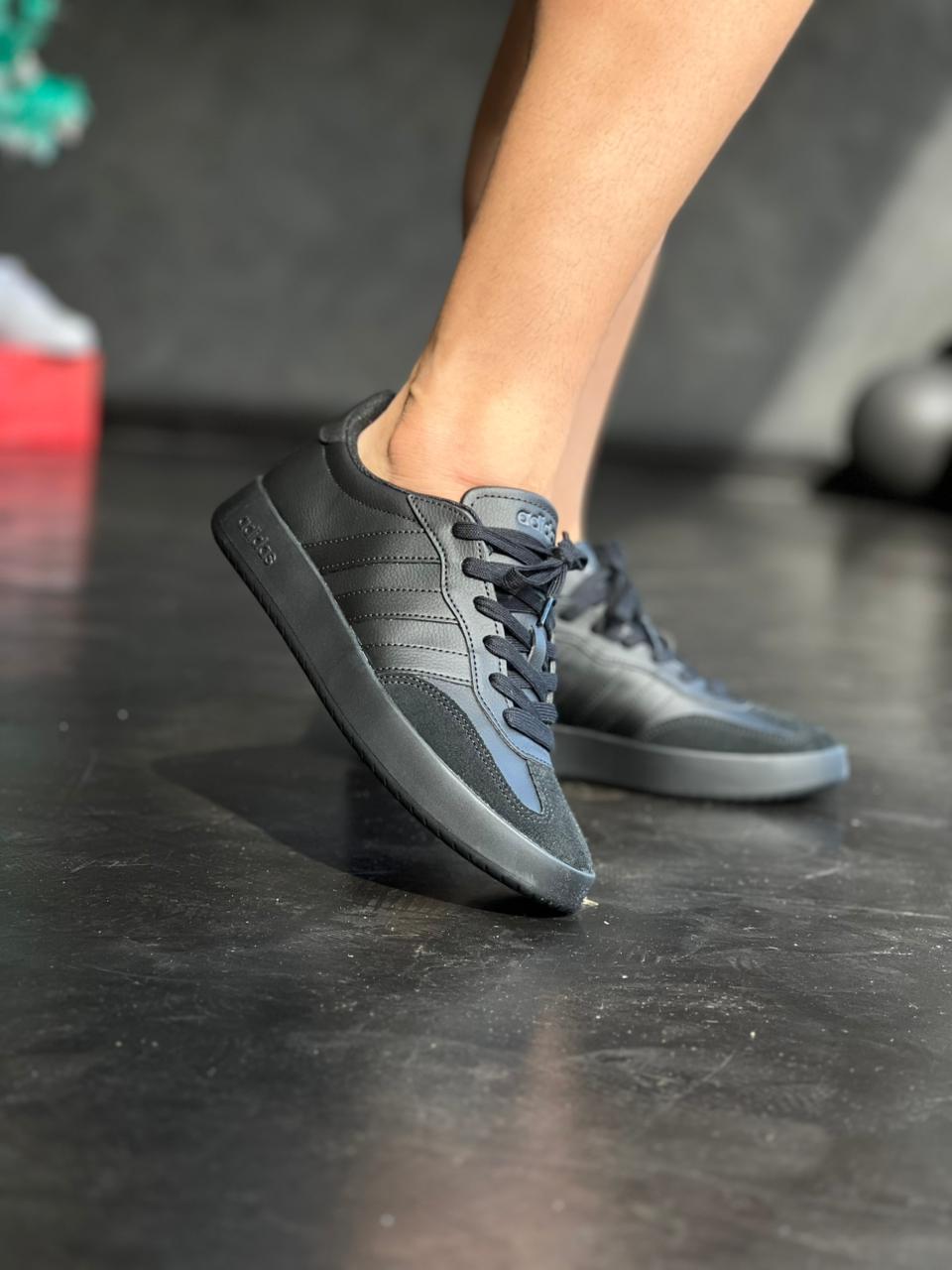 Adidas Barreda - Preto/Preto