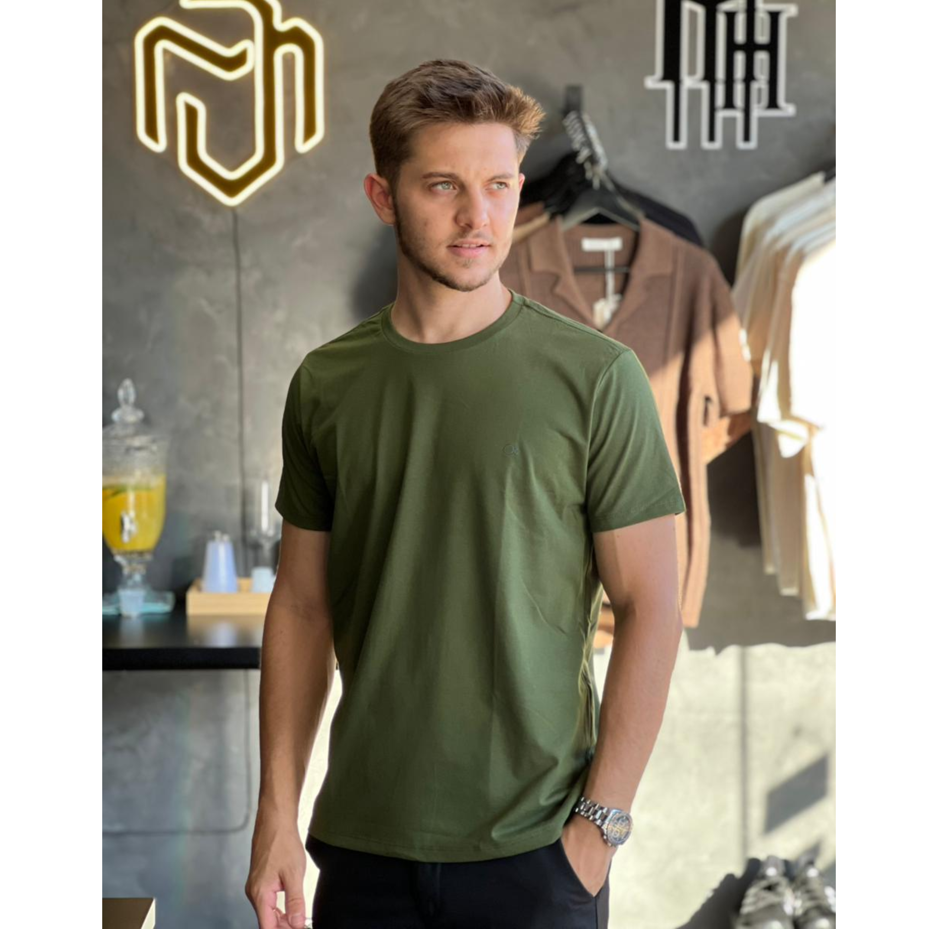 Camiseta Básica Verde Oliva -Ogochi