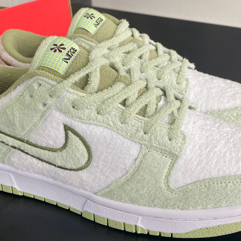 NIKE DUNK LOW - FLEECE GREEN