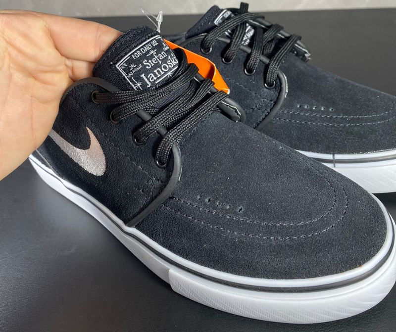 NIKE JANOSKI