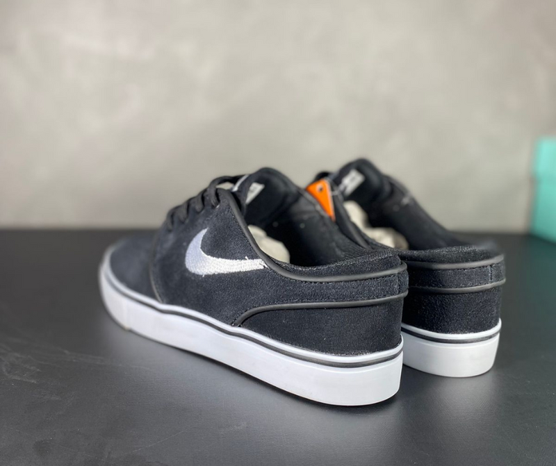 NIKE JANOSKI