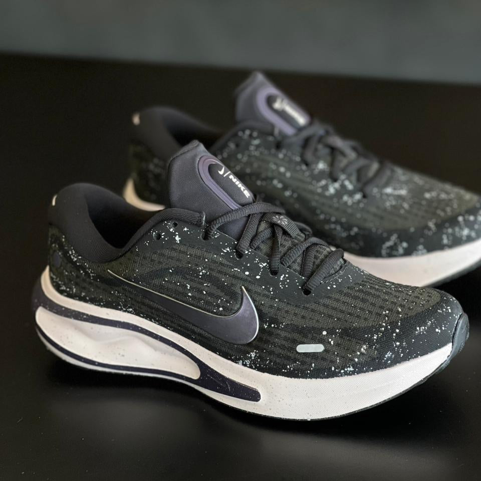 NIKE TENIS JOURNEY RUN - Preto