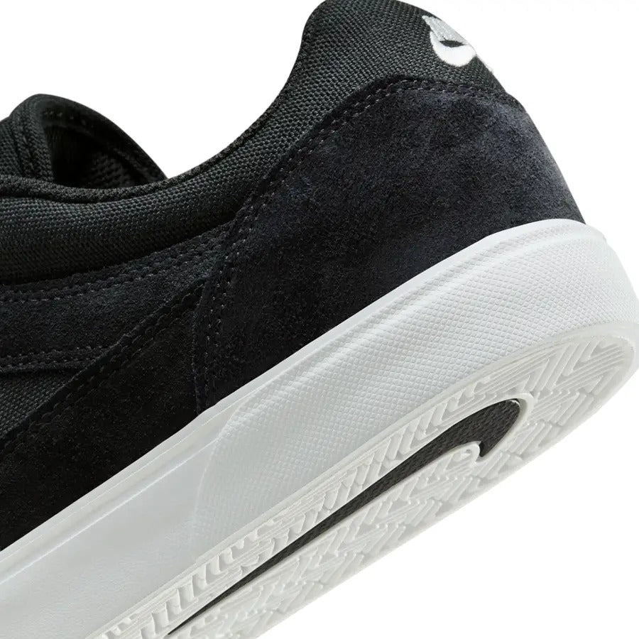 Nike Malor - Preto/Branco