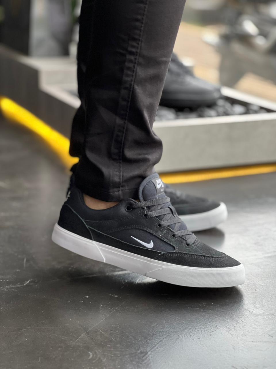 Nike SB Malor - Preto/Branco