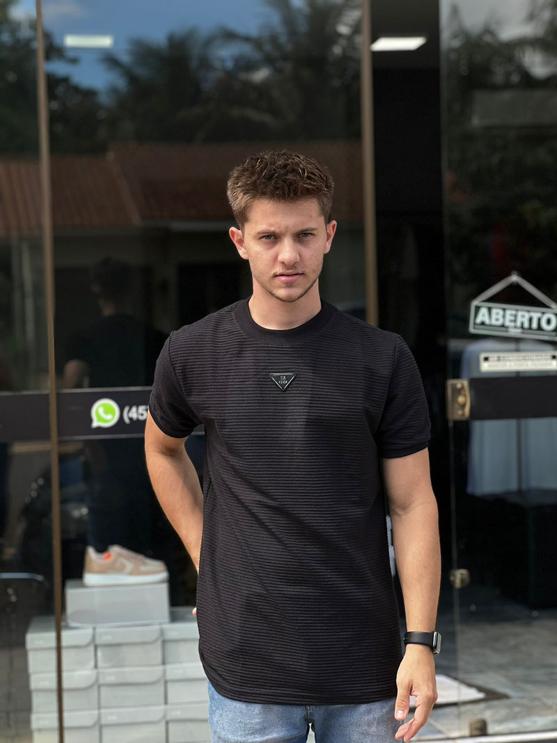 Camiseta Slim Ton Rover - Preta