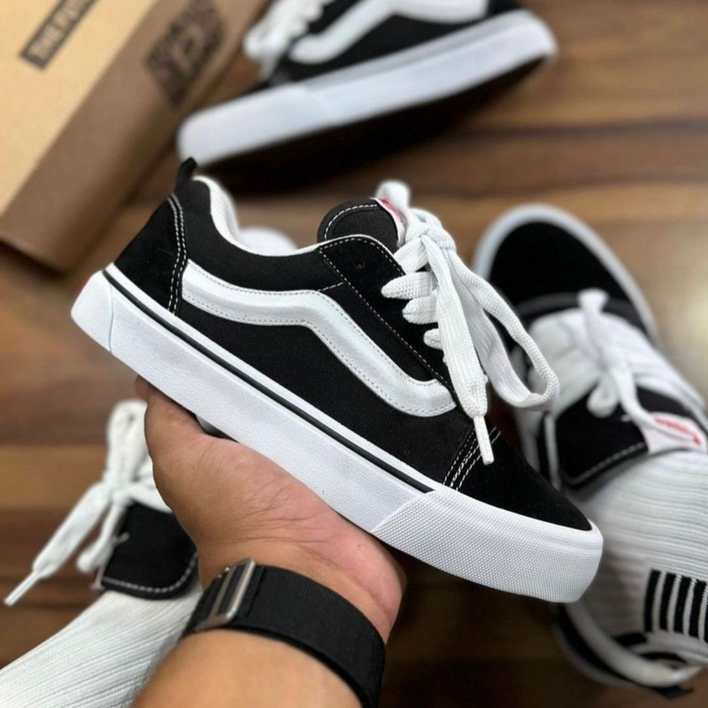 Vans KNU