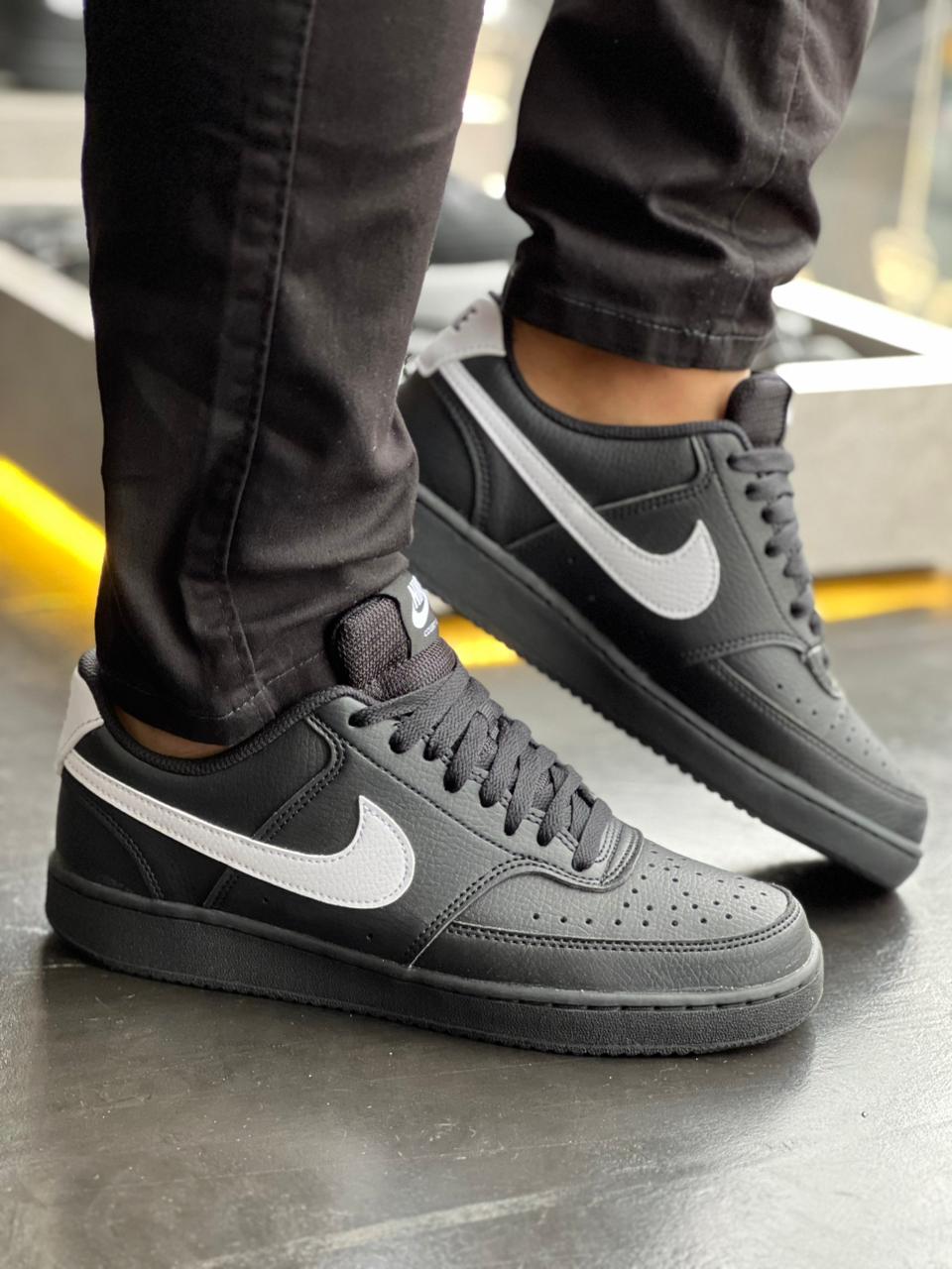NIKE TENIS COURT VISION LOW -PRETO/BRANCO